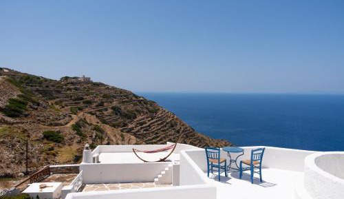 Superior One-Bedroom Apartment