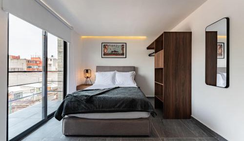 Suite with Balcony