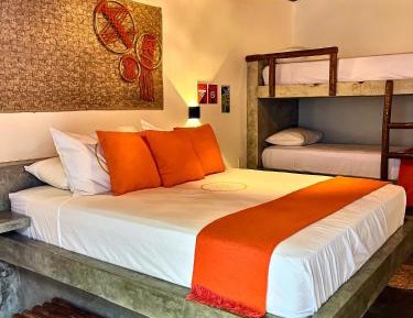 Quadruple Room with Private Bathroom