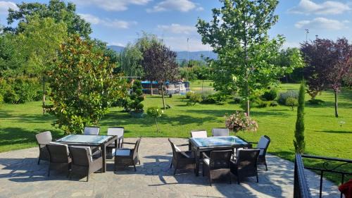Villa with Garden View