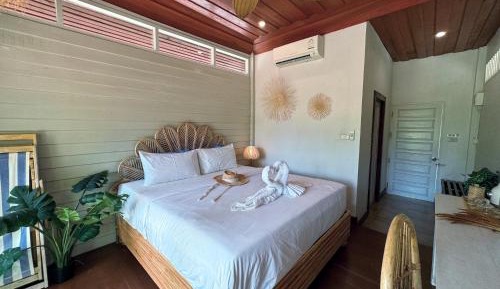 Deluxe Bungalow