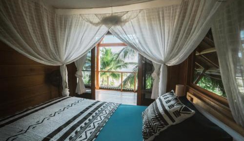 Deluxe Double Room with Balcony and Sea View