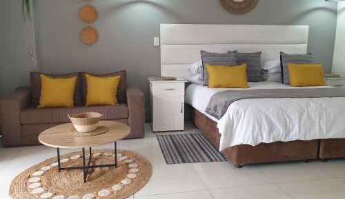 Studio with Sofa Bed