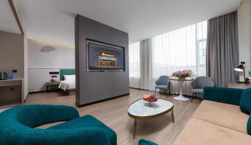 Business Suite 