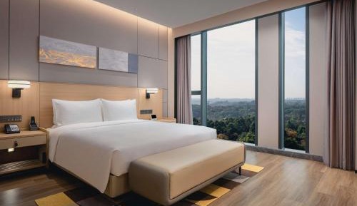 One-Bedroom Apartment With Park View （Room includes 1 breakfast only）