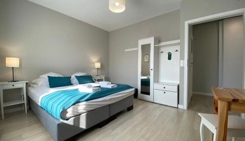 Double or Twin Room with Shared Bathroom
