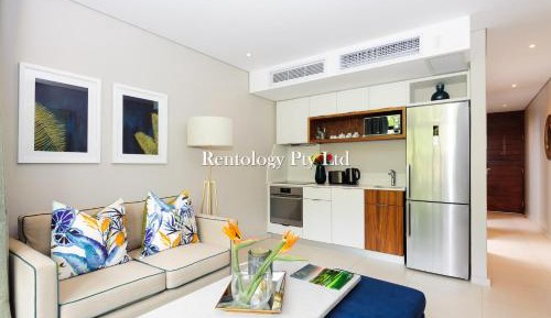 Apartment with Garden View