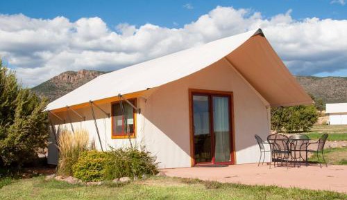 Glamping Tent with Two Queen Beds
