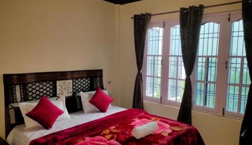 Double Room with Private Bathroom