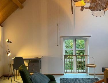 Family Room with Garden View