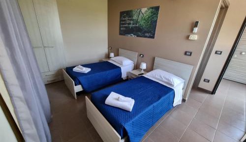 Twin Room with Private Bathroom