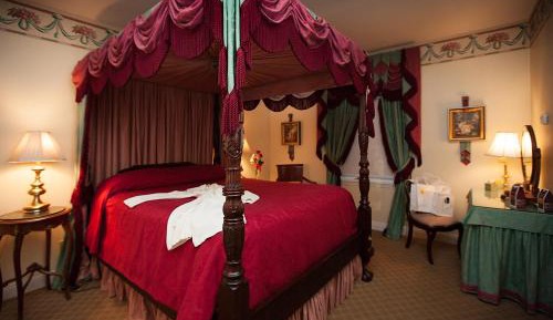 Queen Suite