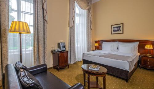 Deluxe Double Room - Castle