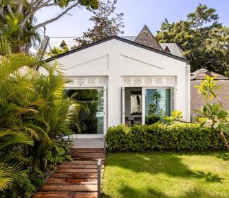 Junior Suite with Pool View