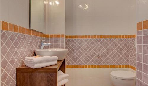Suite with Pool View