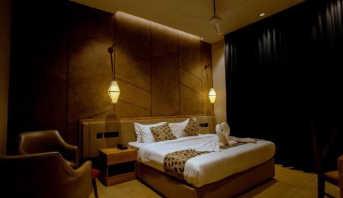 Deluxe Double or Twin Room