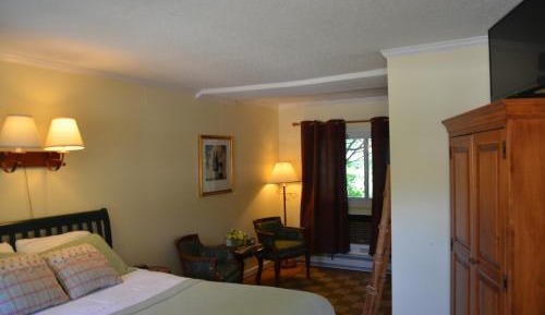 Queen Room