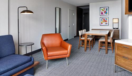 Suite, 1 King, Sofa bed