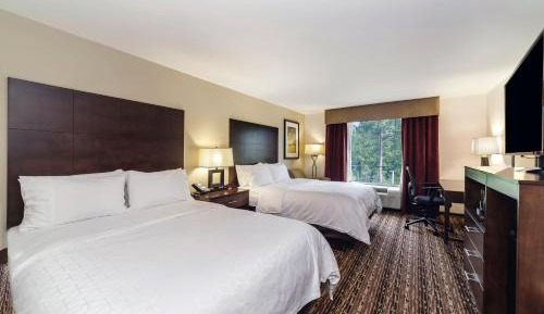 Queen Room with Two Queen Beds - Hearing Accessible/Non-Smoking