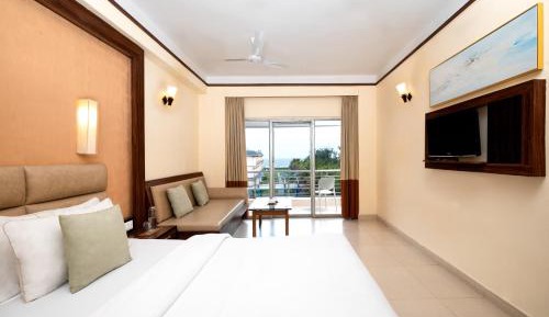 Premium Room with Pool View
