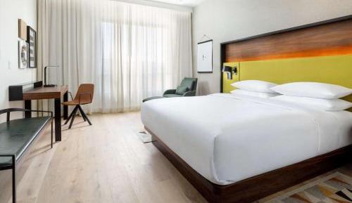 King Room with Accessible Tub - Disability Access
