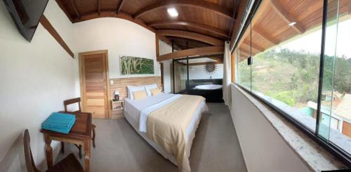 Deluxe Suite with Spa Bath