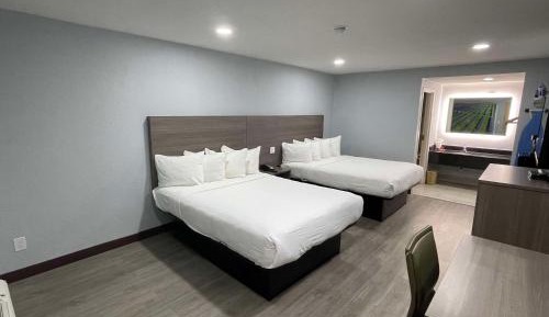 Queen Room with Two Queen Beds