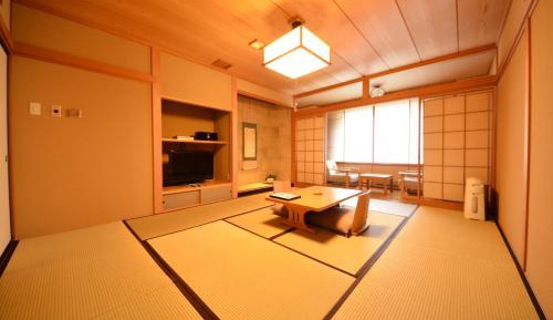 Japanese-Style Room