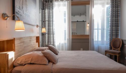 Double Room with Private External Bathroom