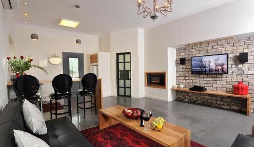 Suite with Pool View