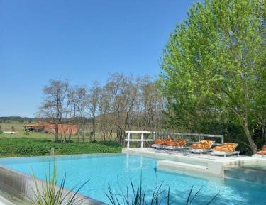 Deluxe Bungalow with Garden View