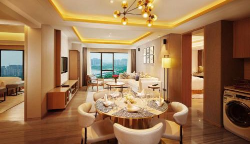 Deluxe King Two Bedroom Suite