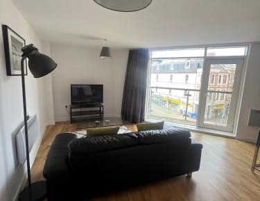 One-Bedroom Apartment with Balcony