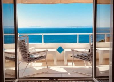 Studio with Sea View