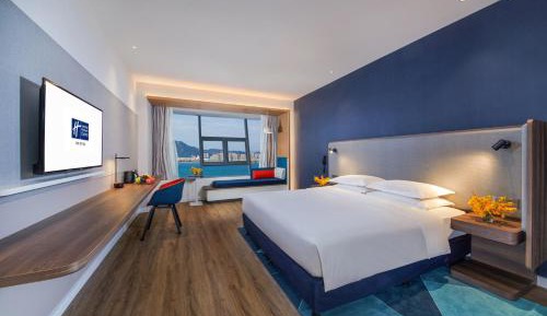 King Room with Side Sea View - Non-Smoking