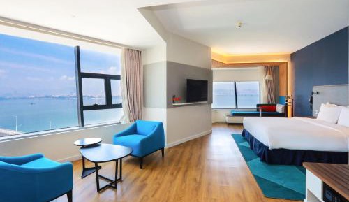 Large King Room with Sea View