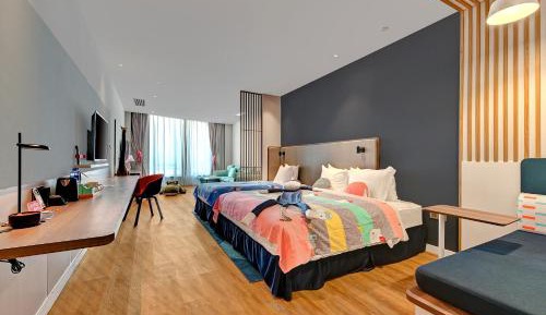 Standard Room with One King and One Single Bed - Kid Theme