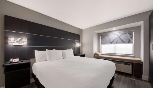 King Room - Non-Smoking