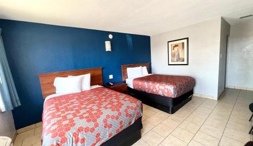 Double Room with Two Beds - Non-Smoking