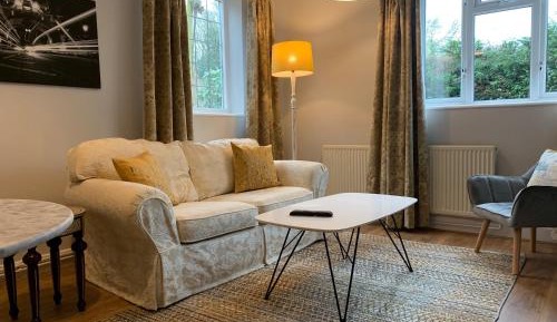 One-Bedroom Apartment with Garden