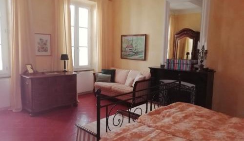 Deluxe Double Room with Bath