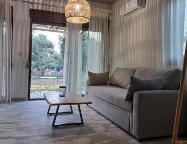 Studio Apartment with Sea View