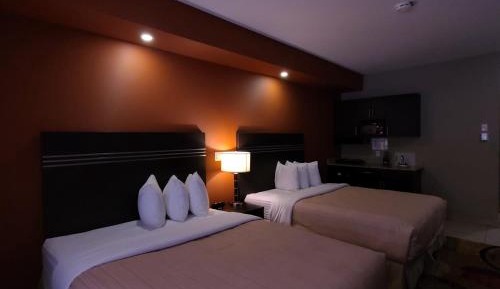 Queen Room with Two Queen Beds