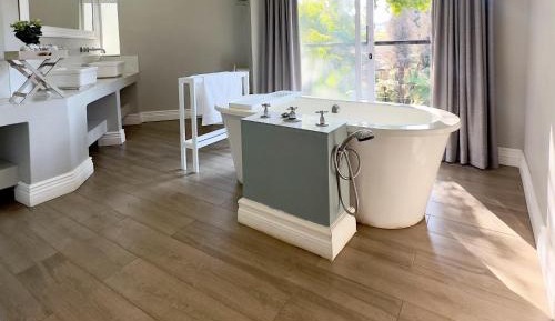 Deluxe Double or Twin Room with Balcony