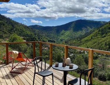 King Room with Mountain View
