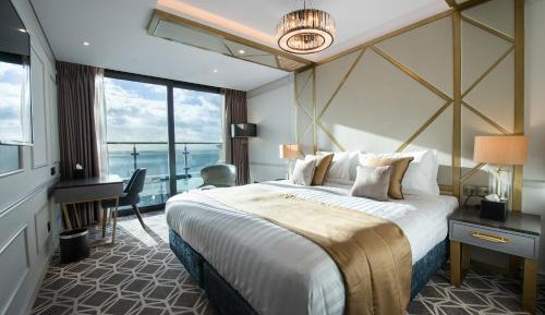 Estuary- Superior Room