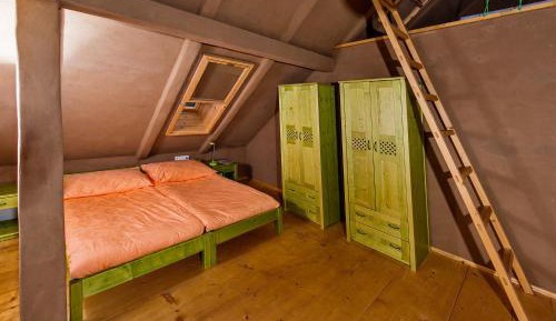 Septuple Room