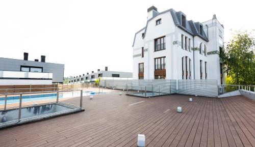 Apartment - Split Level