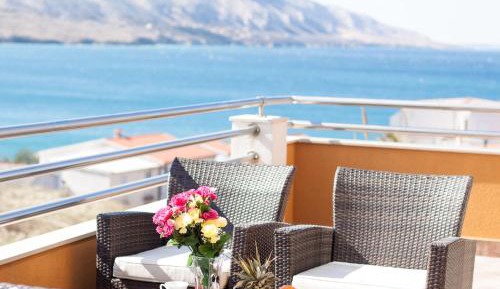 One-Bedroom Apartment with Balcony and Sea View