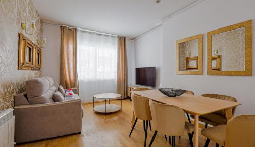 Superior Three-Bedroom Apartment